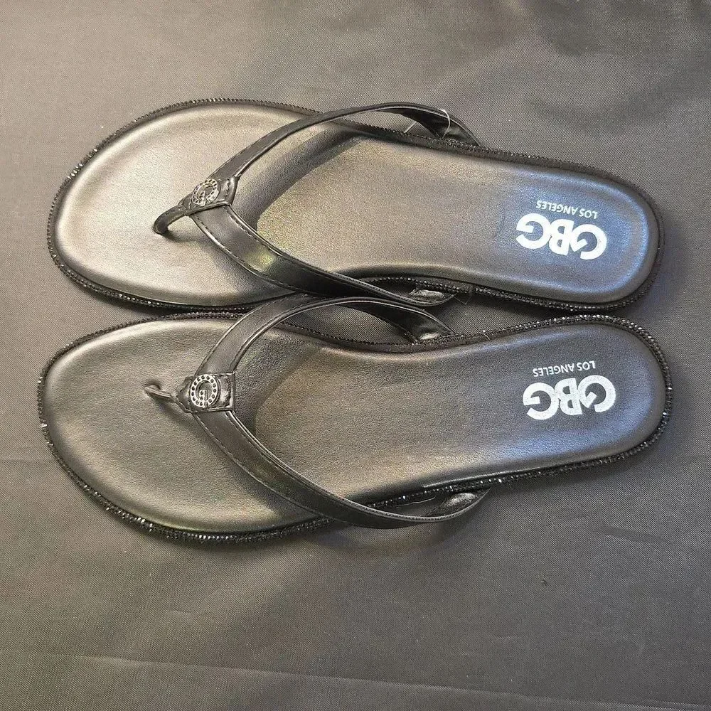 BRAND NEW GBG WOMEN's FAUX LEATHER FLIP FLOPS